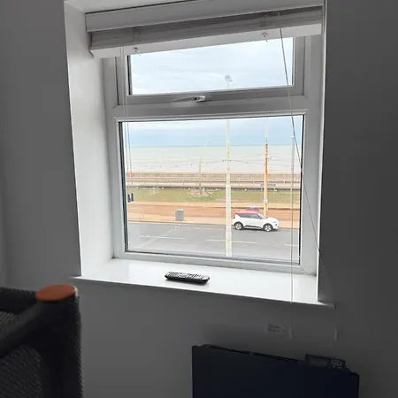 Hotel Coastal Plaza Blackpool Esterno foto