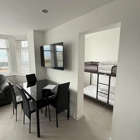 Hotel Coastal Plaza Blackpool Esterno foto