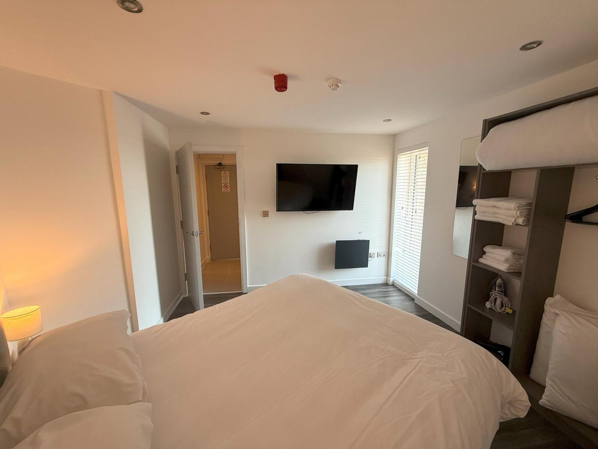 Hotel Coastal Plaza *